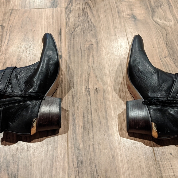 Coach Pauline Leather Ankle Booties 8.5M - Picture 4 of 8